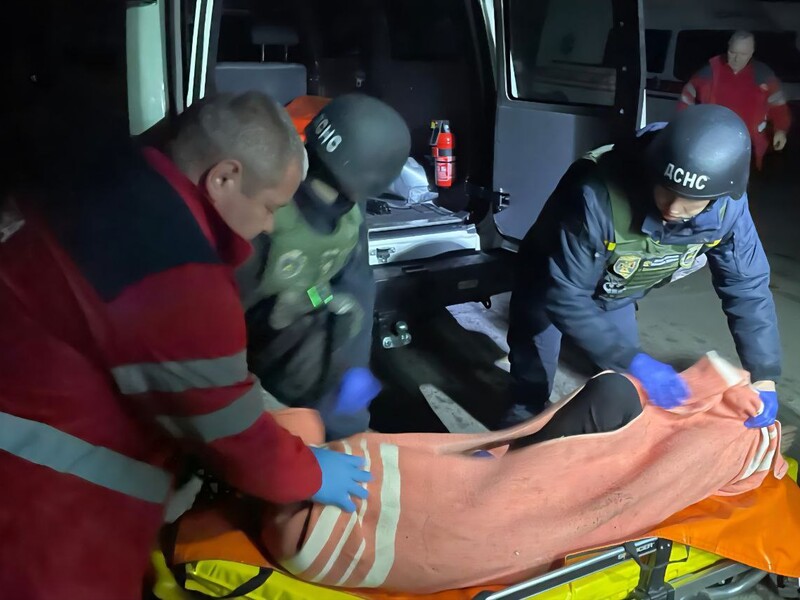 При обстреле Днепропетровской области тяжело ранена пятилетняя девочка