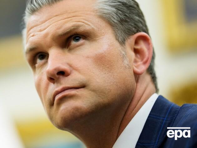 КНДР выпустила 10 ракет в сторону Желтого моря перед визитом главы Пентагона в демилитаризованную зону