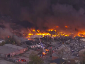 В аварии самолета в США погибли семь человек. Фото, видео