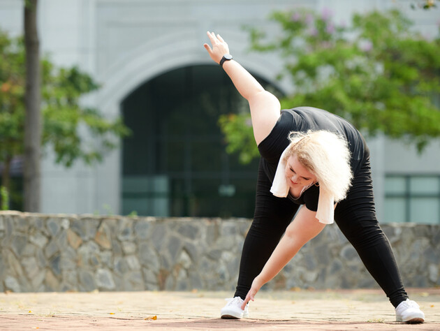 Поменяйте стратегию – и вес снова начнет уходить. Тренер рассказал о причинах плато во время похудения