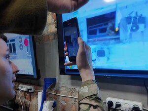 ЗСУ зачистили будівлю міськради Покровська й підняли там прапор України. Відео