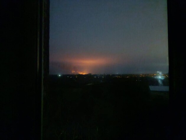 В оккупированном Донецке – взрывы. Паблики пишут о поражении склада боеприпасов. Видео