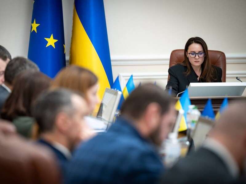 Правительство утвердило помощь в размере 6,5 тыс. грн для украинцев. Кто именно ее получит?