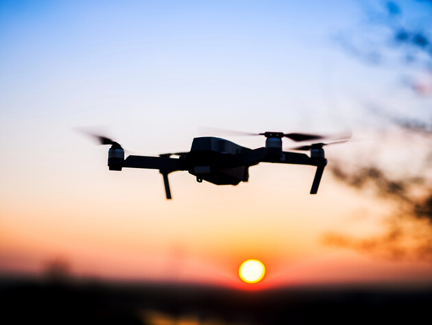 Россияне атаковали БПЛА авто, которое развозило хлеб в Сумской области. Погиб водитель, еще трое ранены