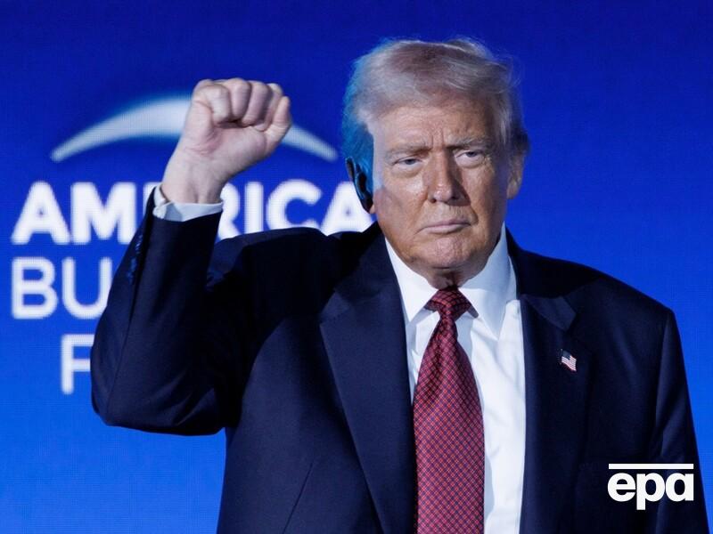 Трамп заявил, что две недели назад говорил с Путиным о завершении войны. Вопрос: какой?