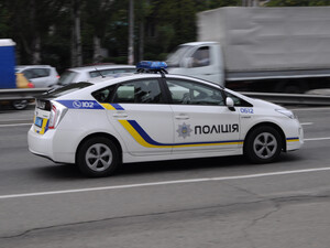 Поліцейського з Києва, який зник разом із заарештованими грошима, знайшли