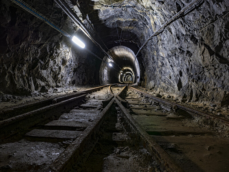 Удар РФ заблокировал под землей более 2,5 тыс. горняков в Днепропетровской области