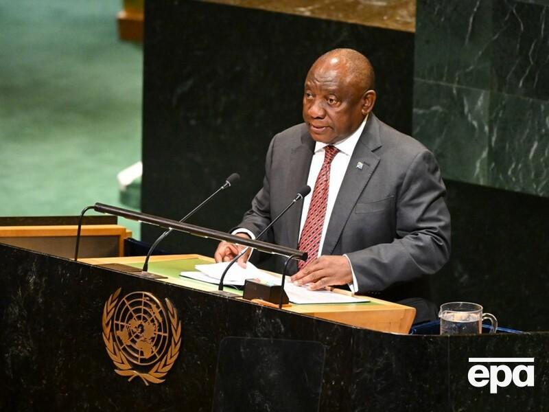 Власти ЮАР расследуют, как их граждане попали на войну в Украину, а теперь шлют "сигналы бедствия" 