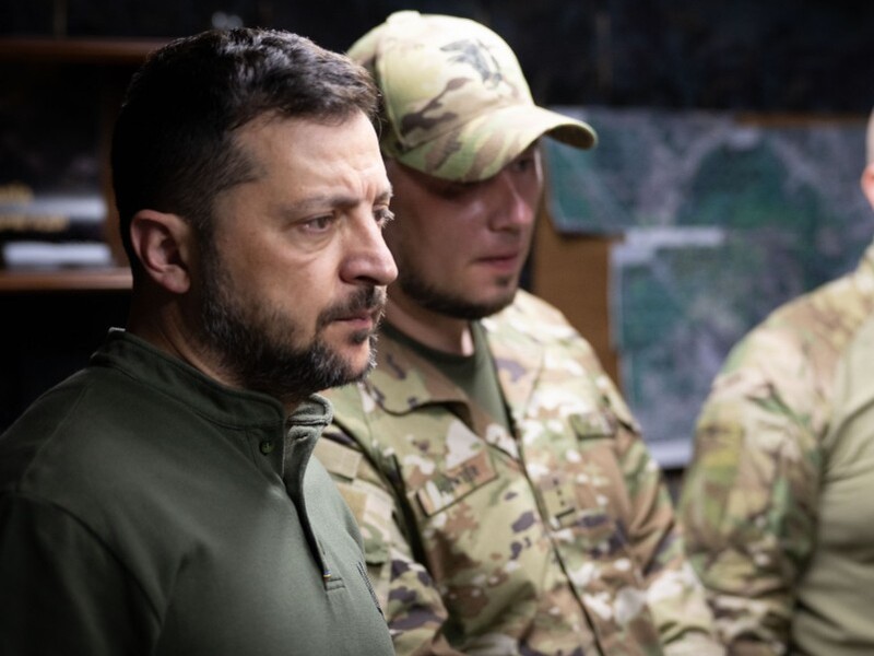 Зеленський присвятив вечірнє звернення фінансуванню й бюрократії на фронті