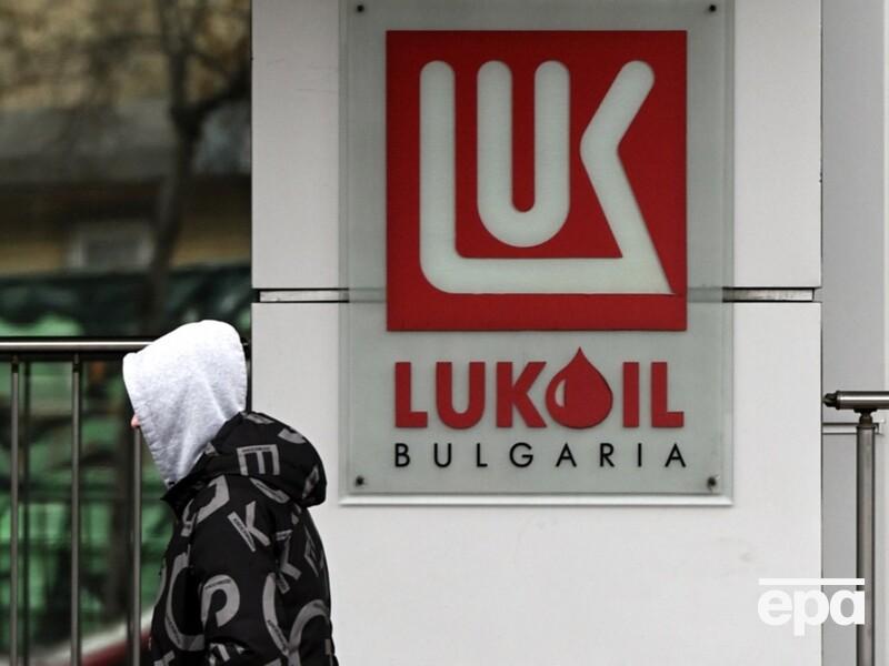 Болгарія хоче націоналізувати, а згодом продати НПЗ "Лукойлу", щоб уберегти його від санкцій США – Reuters