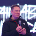 Акционеры Tesla одобрили бонус для Маска в размере $1 трлн. Но есть условия
