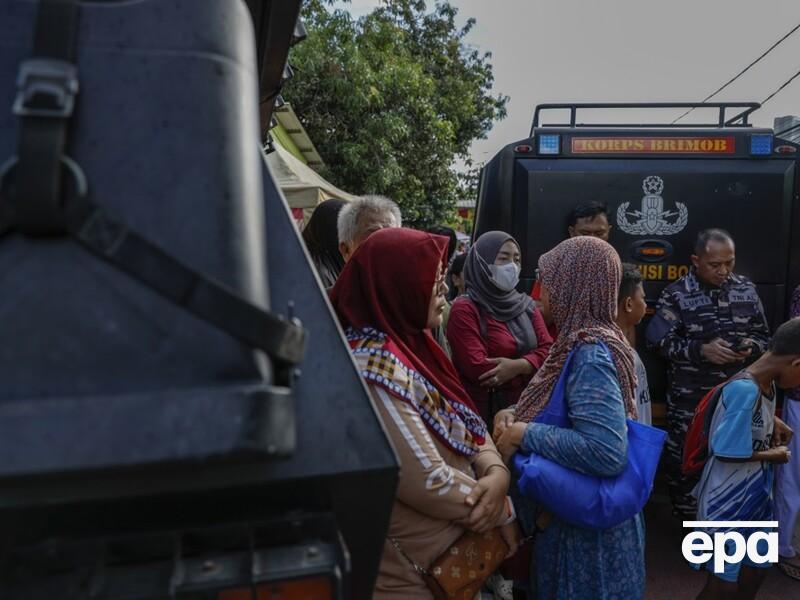  В Індонезії в мечеті стався вибух. Постраждало понад 50 людей