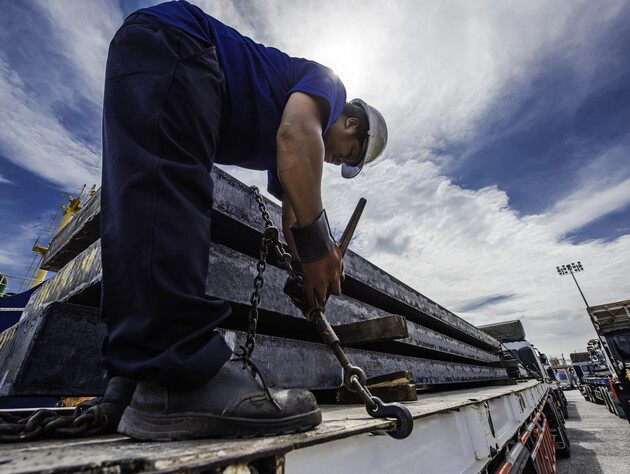 Вице-канцлер Германии требует полного запрета на импорт российских слябов в ЕС