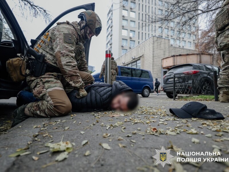 "Місце" в Офісі президента за $100 тис. Нацполіція розкрила деталі шахрайства "від імені" Єрмака