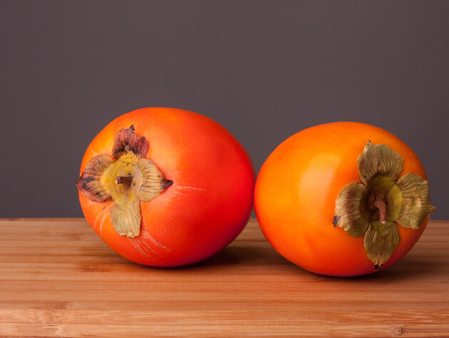 Хурма чи шарон? У чому різниця і що краще обрати