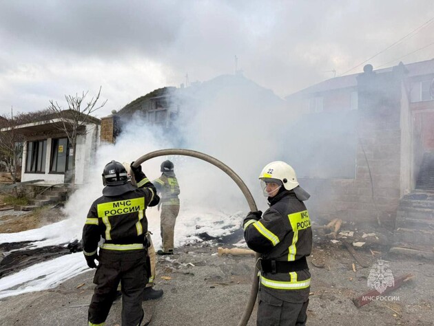 У Дагестані вертоліт із пасажирами впав на будинок, є загиблі. Фото, відео