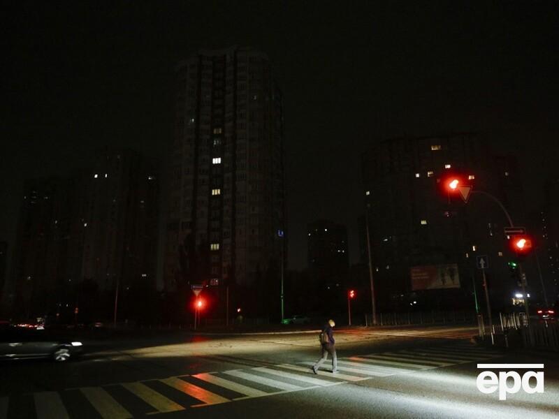 РФ масовано атакує українську енергетику, у низці областей – аварійні вимкнення світла