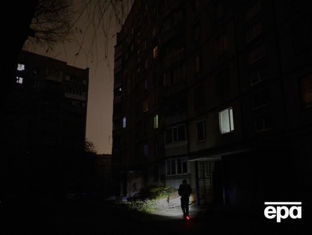 Одна из самых мощных баллистических атак РФ на энергообъекты. В Минэнерго анонсировали дальнейшие отключения света
