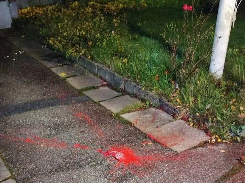 В Швеции дрон облил краской и липким веществом виллу российской делегации