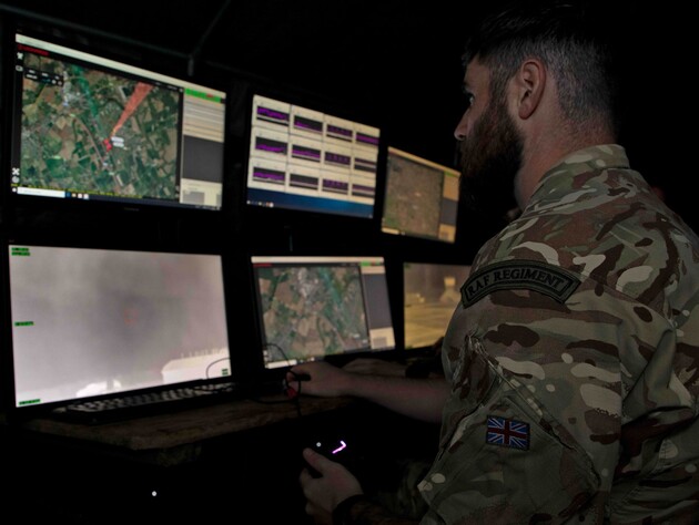 Великобританія доправила військових і техніку в Бельгію на тлі інцидентів із дронами