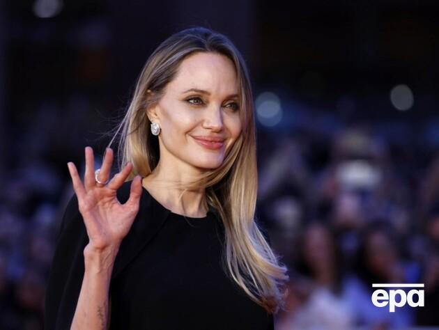 Що їла й пила Джолі у знаменитому вінницькому пабі. Найцікавіші подробиці про неочікуваний візит зірки