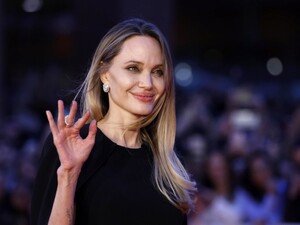 Что ела и пила Джоли в знаменитом винницком пабе. Самые интересные подробности о неожиданном визите звезды