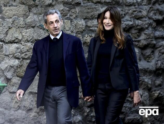 Саркозі вийшов із в'язниці, не просидівши і трьох тижнів