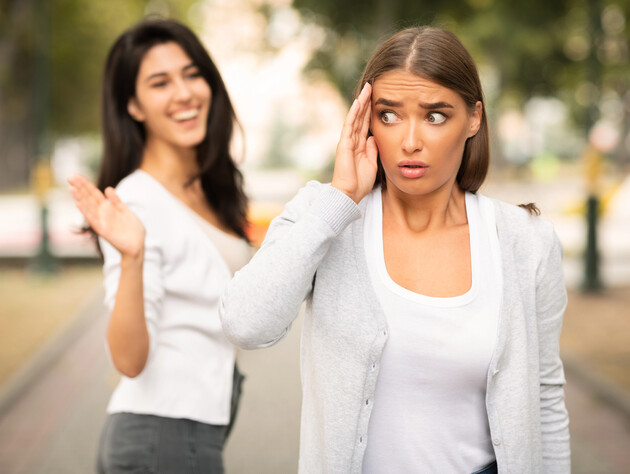 Эти две фразы помогут противостоять, если ваш родственник нарушает личные границы