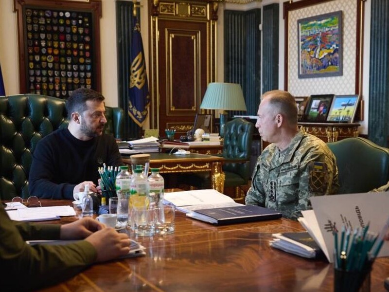 Сирський висловився про візити Зеленського на фронт