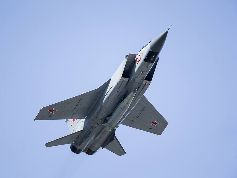 Грозєв про заяву ФСБ, як Україна намагалася викрасти МіГ-31 із "Кинджалом": Згенеровано ШІ