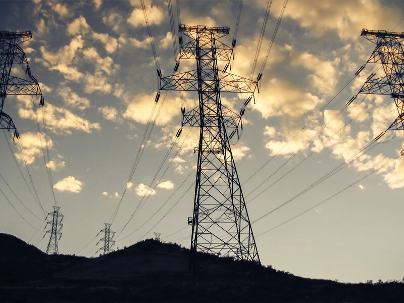 "Полтаваоблэнерго" объявило о форс-мажоре. Потеряна возможность поставлять электроэнергию