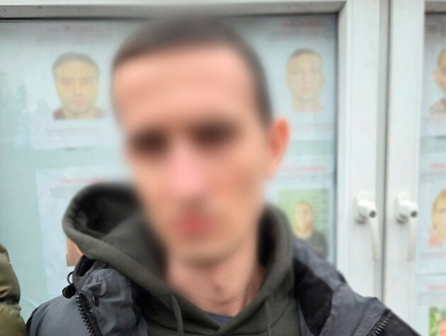 22-летнего мужчину подозревают в изнасиловании 11-летней школьницы. Они переписывались в сети 