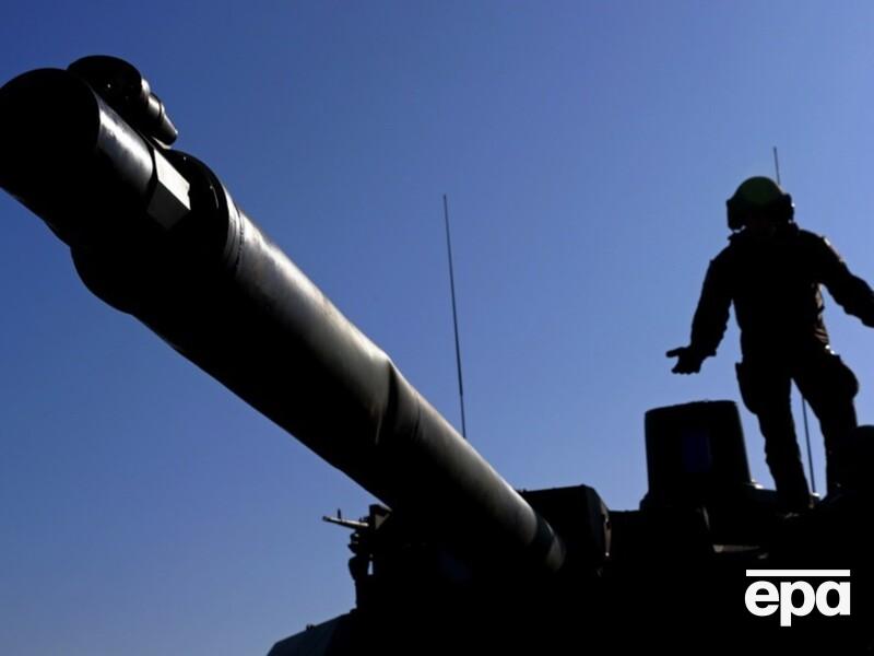 Невідомий дрон пролетів над конвоєм танків Leclerc у Франції