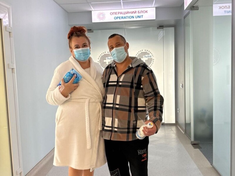 "В любой момент могла его потерять". Жена спасла жизнь мужу, став донором печени