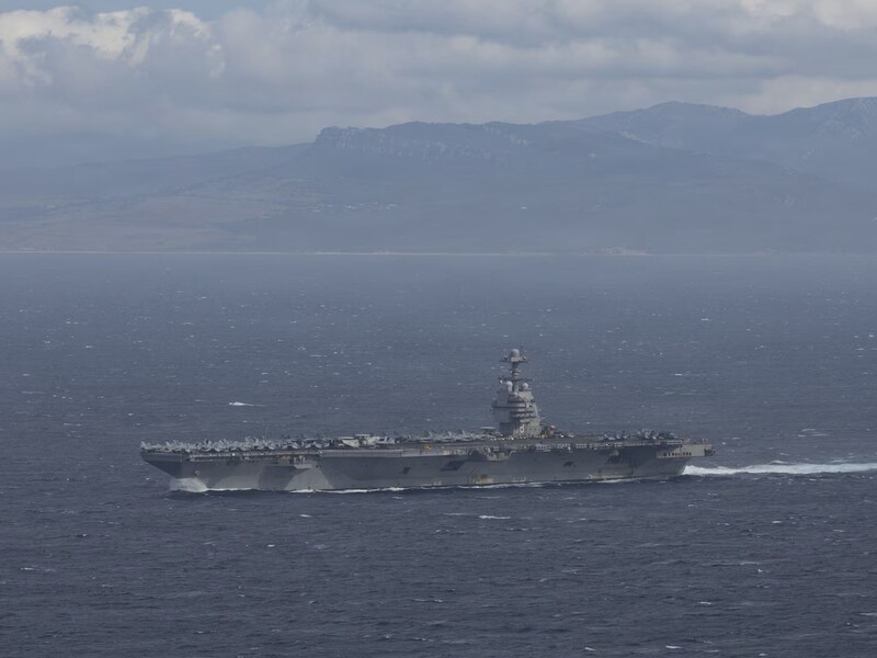 Венесуела оголосила про масову мобілізацію на тлі прибуття до регіону найбільшого авіаносця США