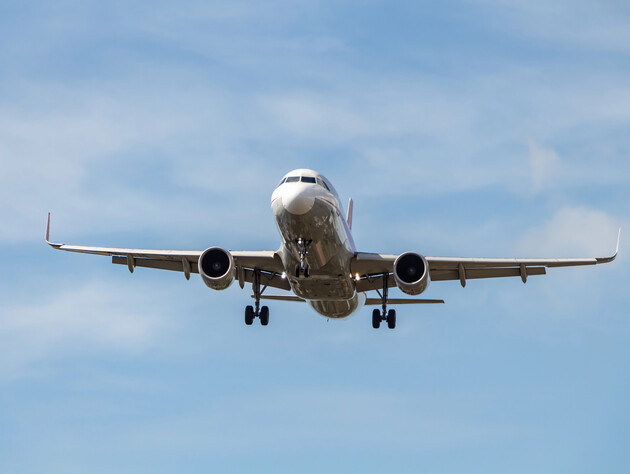 Пилот подделал документы и управлял пассажирскими самолетами в Европе