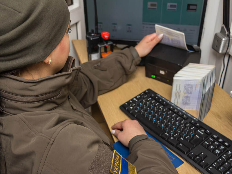 На кордоні з ЄС затримали українця, який, імовірно, воював на боці Росії