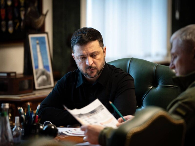 Зеленський повідомив про помітне зниження видобування і перероблення російської нафти. Скільки втратить РФ?