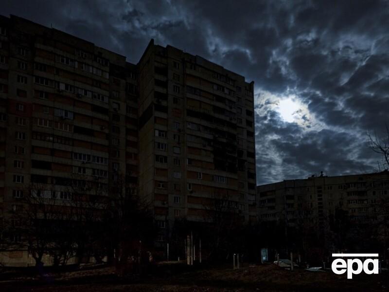 Чому одним областям світло вимикають, а іншим – ні? У Міненерго пояснили