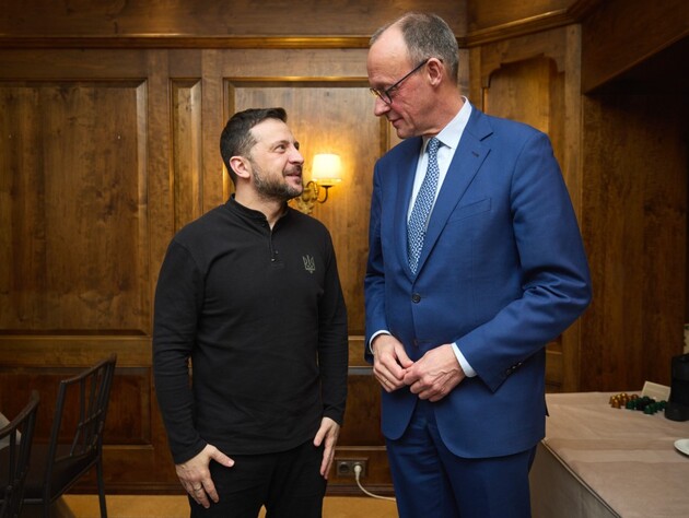 Мерц закликав Зеленського врегулювати проблему виїзду молодих українців до ФРН – мають служити в Україні