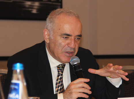 Жалобы россиян, которые хотят ездить туда-сюда во время войны в Европу, выглядят неадекватно 