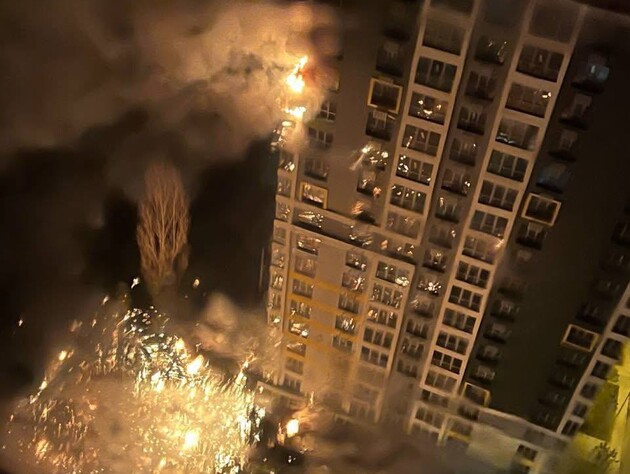 Массированная атака РФ на Киев: повреждения в восьми районах, нет теплоснабжения, более 10 пострадавших