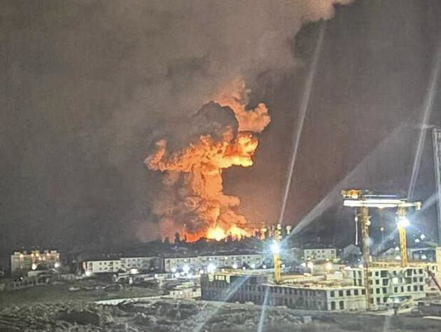 Після дронової атаки РФ зупинила експорт нафти через порт Новоросійськ – Reuters 