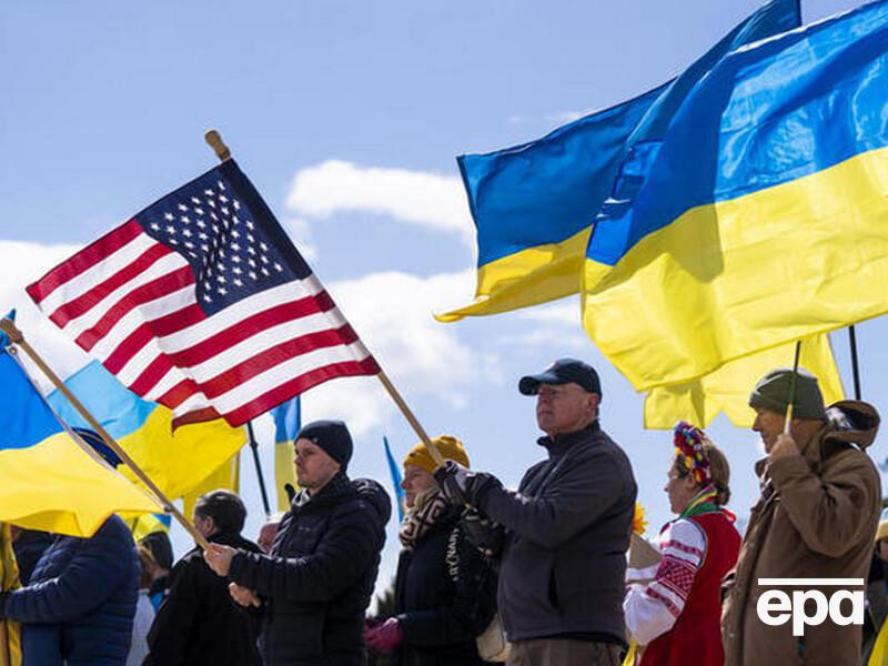 Администрация Трампа депортирует около 80 украинцев, в Украине им найдут "хорошее применение" – The Washington Post 