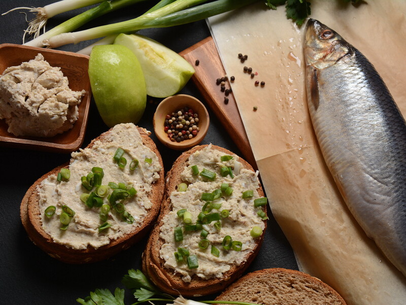 Рецепт настоящего одесского форшмака. Секрет идеальной закуски – в особенной нарезке рыбного филе