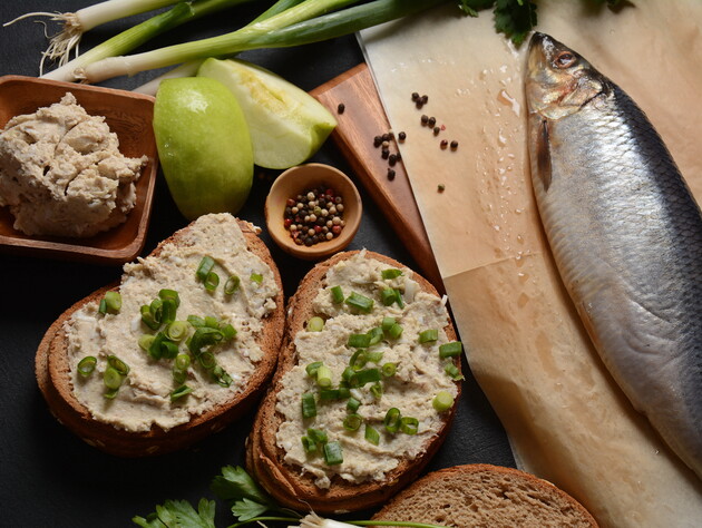 Рецепт настоящего одесского форшмака. Секрет идеальной закуски – в особенной нарезке рыбного филе