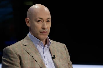 Компромат Путина на Трампа, русский след в деле Миндича, когда развалится РФ. Стрим Голованова с Гордоном. Трансляция