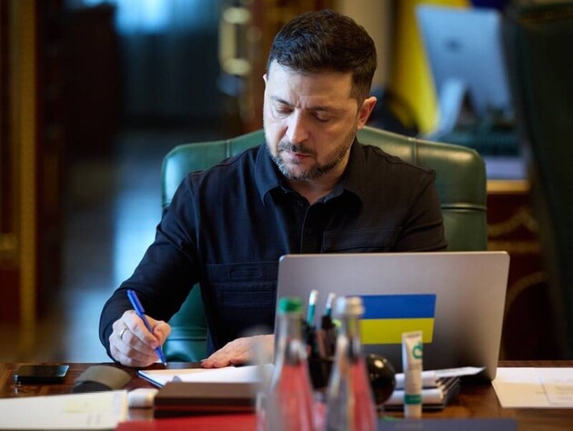 Зеленський розповів, скільки заявок надіслали в 