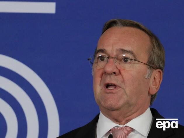 Глава міноборони ФРН оновив прогноз про ймовірний напад Росії на НАТО. Атака може бути раніше