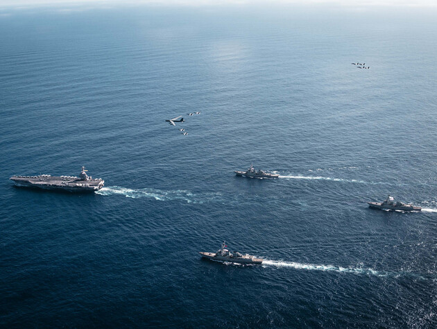 У Карибське море на тлі загострення з Венесуелою увійшов найбільший авіаносець США. Фото